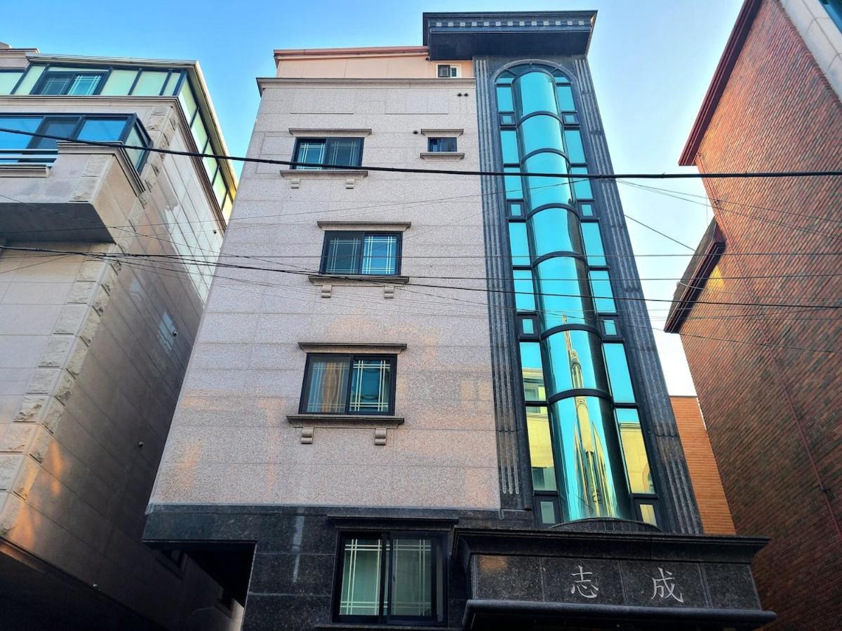 Apartment Aneuk House 23 Seoul